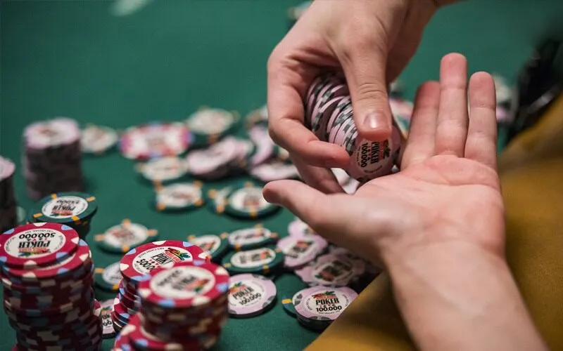 Cách tính xác suất trong poker chi tiết nhất