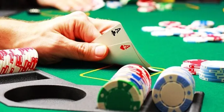 Kỹ năng cần có của một người chơi Poker chuyên nghiệp