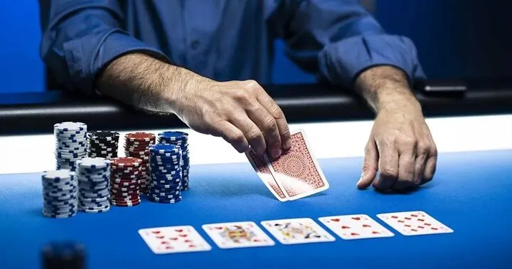 Xu hướng chơi Poker hiện nay an toàn nhất là loại nào?